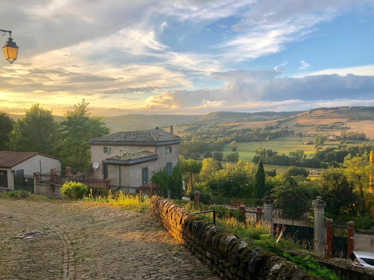 Le Chevalier Noir Bed & Breakfast Cordes-sur-Ciel Exterior photo