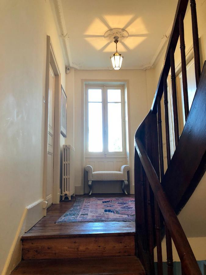 Le Chevalier Noir Bed & Breakfast Cordes-sur-Ciel Exterior photo